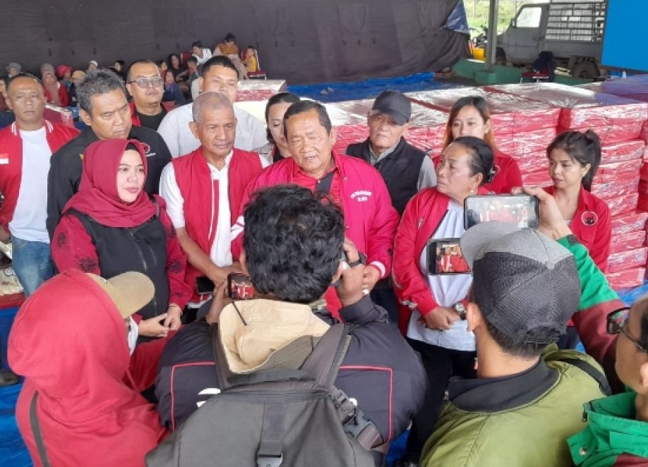 20260903-220528_bawa-ratusan-logistik-pengungsi-sinabung-rapidin-tegaskan-pdip-hadir-di-tengah-rakyat